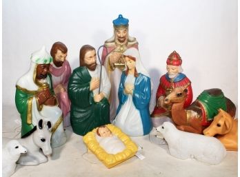 A Huge 1/4 Scale Light Up Nativity