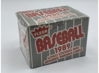 Vintage Collectible Baseball Card Fleer 1989 Small Box