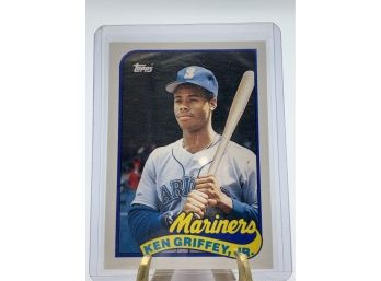 Vintage Collectible Card Topps 411 Ken Griffey Jr 1989