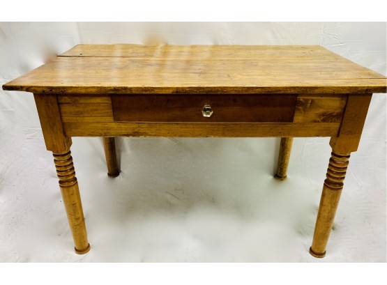 Antique Pine Coffee Table With 1 Center Drawer