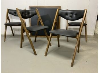 Coronet Wonderfold Vintage 4 Tufted Folding Chairs With Matching Table.
