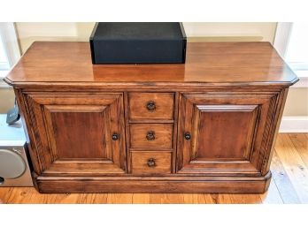Well Made And Fashionable SLIGH TV Stand And Media Console - 58x22x30'