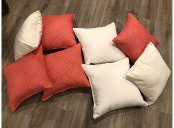 8 Assorted 16' Square Pillows