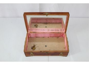 Cedar Jewelry Box With Key And Lock