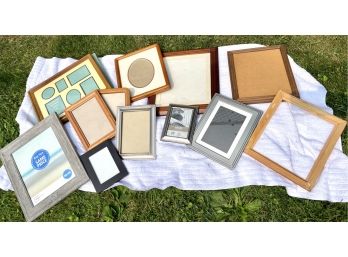 Lot Of Assorted Frames, All In Good Condition