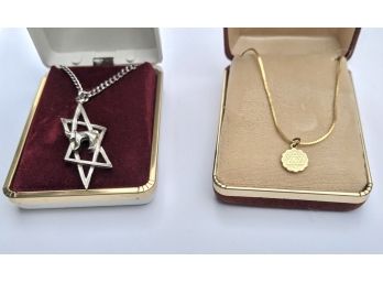 2 Jewish Star Necklaces 1 Is Gold Plated & 1 Is Stamped Pewter, Still In Original Case