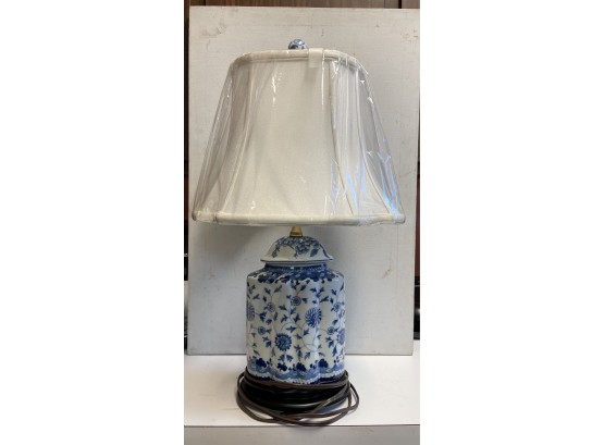 Mid Century Modern Chinese Porcelain Blue And White Lamp. Beautiful Shade .