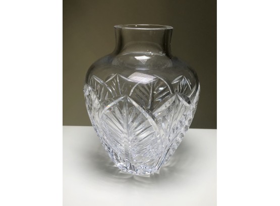 Gorgeous TIFFANY & Co. Cut Crystal Vase - Classic Form - Excellent Condition - Tiffany Vase #2