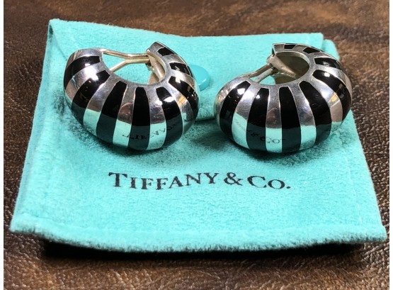 Gorgeous Like New TIFFANY & Co Sterling Silver & Onyx Shrimp Earrings - They Sell In The $400 - $700