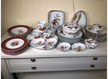 Incredible 40 Piece Lot Of ROYAL WORCESTER - EVESHAM China ALL IN GREAT SHAPE - Valued Over $1,000