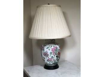 Very Nice Vintage Ginger Jar Lamp - Wooden Base & Pleated Shade - Very Pretty Colors In Great Condition