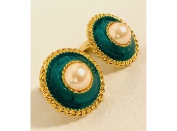 Vintage Goldtone And Pearl Clip Earrings