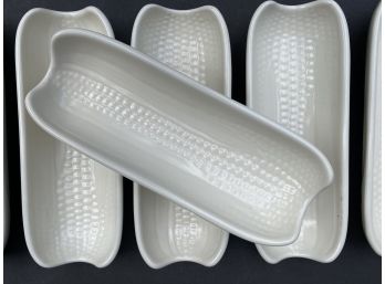 Six Like-New Pfaltzgraff Stoneware Corn Plates, Heritage White