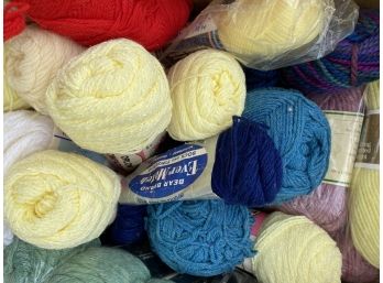 Learn To Knit: Yarn, Needles & More