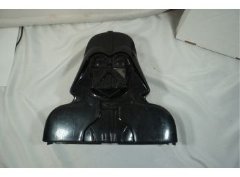 Darth Vader Case W/ 12original Star Wars Figures