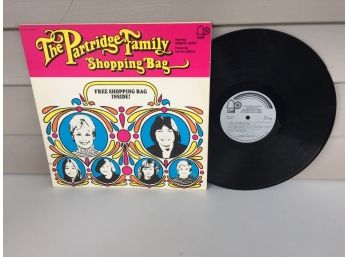 The Partridge Family. Shopping Bag On 1972 Bell Records. Vinyl Is Very Good. Gatefold Jacket Is Very Good Plus