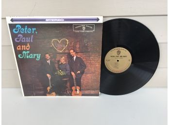 Pater, Paul And Mary 0n 1962 Warner Bros. Records Stereo. Vinyl Is Very Good. Jacket Is Very Good. Folk.