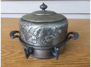 Victorian Hartford Silver Plate Co. Domed Butter Dish With Flowers. Quadruple Plate. Ornate Handle And Finial.
