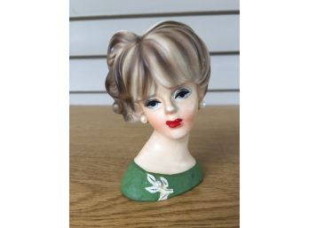 Vintage 4 1/4' Napcoware C7471 Women Head Vase With Green Dress And Pearl Earrings.