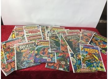 Fantiastic Four Comic Books Lot Of 24