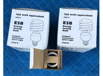 2 Boxes Of 4 100-Watt Energy Saving Bulbs (8 Total)