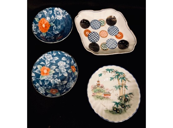 Small Asian Dishes / Bowls (4ct)