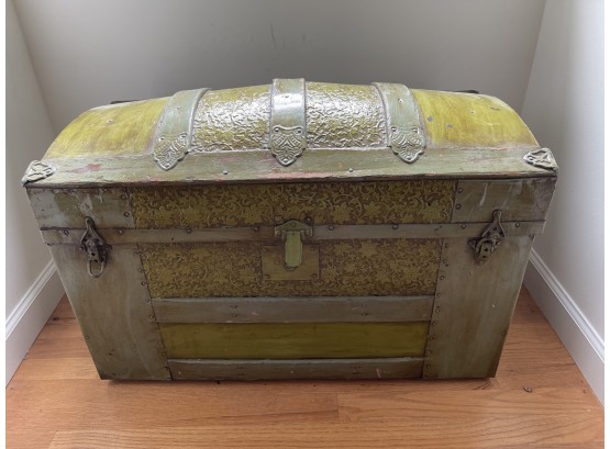 Vintage And Gray Storage Chest With Old Toys/Dolls