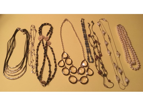 Lot Of Vintage Necklaces (9)