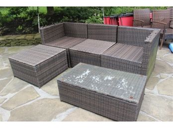 Outdoor All-weather Wicker Sofa, Table And Ottoman