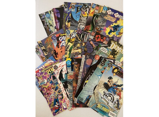 28  DC Comic Books, 90s