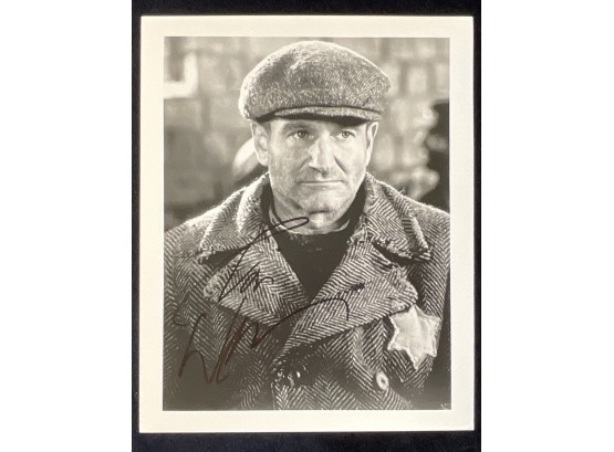 Robin Williams Personally Signed Photo 8x10