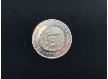 1996 Republic Of Liberia - 50 Dollar Coin With The Face Of Mars