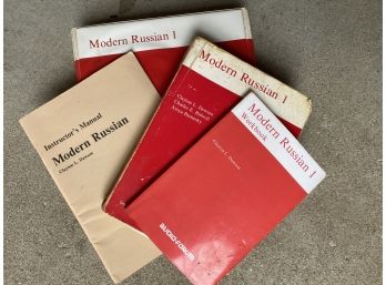 Russian Textbooks, Cassettes & Instructor Manual