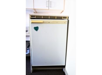 GE Mini Household Refrigerator (Handle In Disrepair) Lot 12