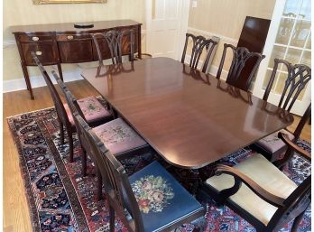 A Williamsburg Adaptation Mahogany Double Pedestal Dining Room Table By Kittinger WITH PADS - NO CHAIRS