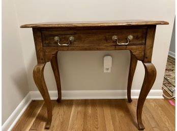Ethan Allen Console Table With Single Drawer & Cabriole Legs