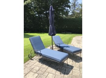 Pair Of WOODLAND LANDGRAVE Wrought Iron Lounge Chairs With Umbrella And Base