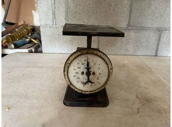 American Family Vintage 24lb Scale