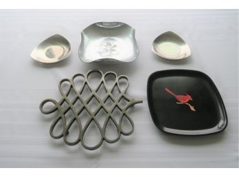 Mid-century Triangle Dishes Trivet Couroc Tray