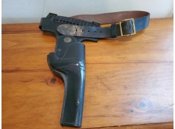 Vintage Jay-Pee Spring Lock Black Leather Gun & Ammunition Belt & Safety Holster