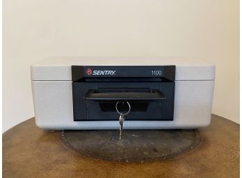 SENTRY 1100 Safe With Key