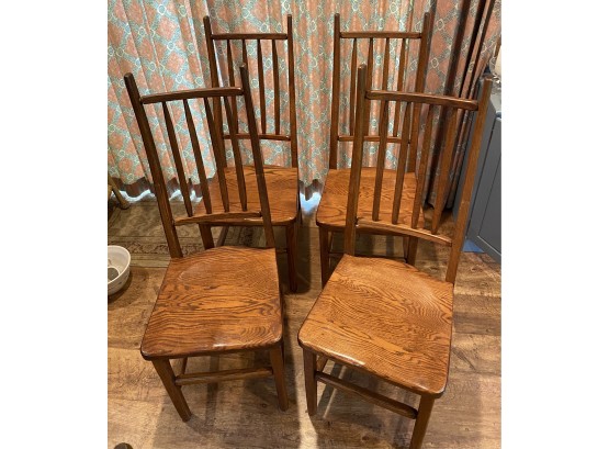 Hunt Furniture Chairs