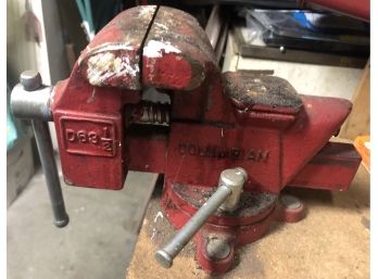 Small Red Vise