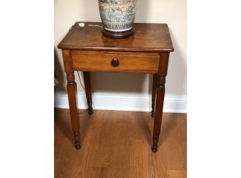 Lovely Antique American Country One Drawer Work Stand 1840-1860 - New York Legs - Great Functional Piece