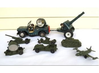 WWII Battery Operated Jeep & Anti Aircraft Battery Plus Group Of WWII Theme Tootsietoy Tank, Howitzers & More