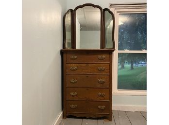 Oak 5 Drawer Dresser With Triple Mirror
