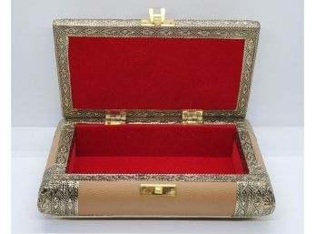 Gorgeous Faux Leather Camel Jewelry Box With Inside Scratch Protection