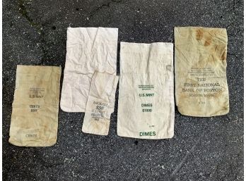 GROUPING OF ANTIQUE CLOTH MONEY BAGS
