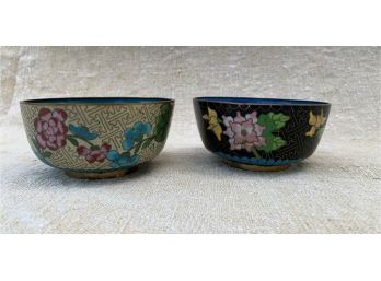 PAIR OF CLOISONNE FOOTED BOWLS