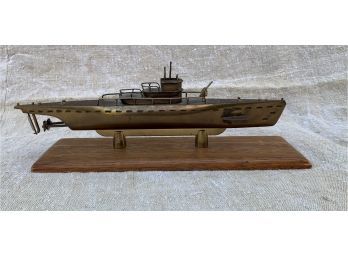 WWI-WWII NAVAL SHIPYARD MODEL OF A SUBMARINE BY A MASTER MECHANIC